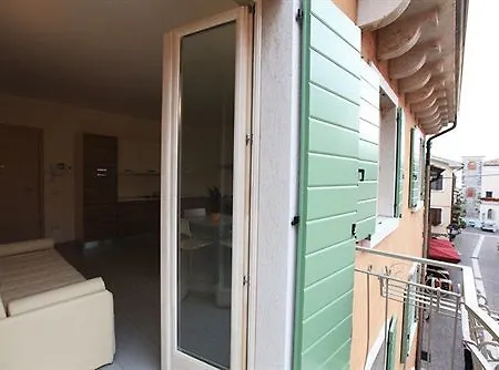 Mariposa شقة
